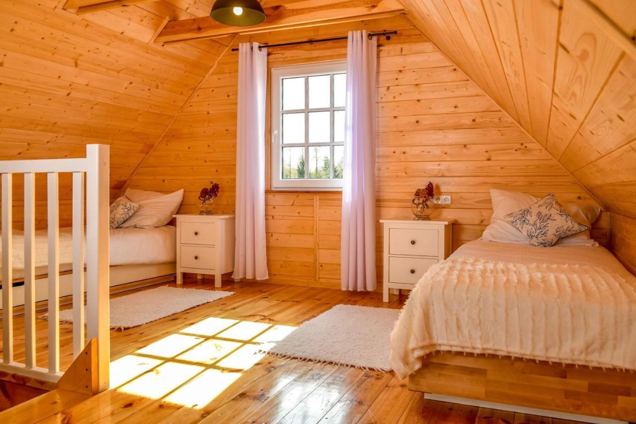 Nini House