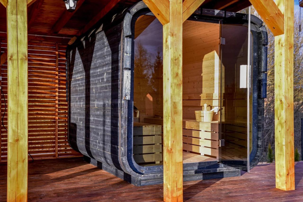 Nini House * Gize